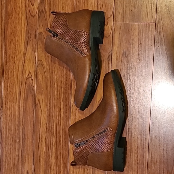 Sofft ankle boots size 6 - Picture 7 of 7